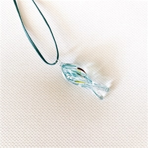 天気の子展 水のさかなネックレス