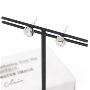 天気の子展 西方智衣子 ピアス